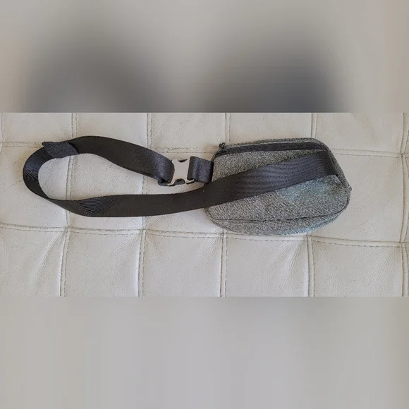 Everywhere Belt Bag 1LGlitter - Picture 3 of 8